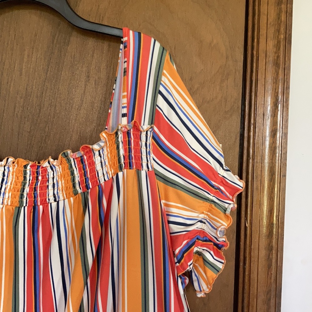 Absolutely Famous striped top smock front neckline detail soft 2X - Picture 5 of 16